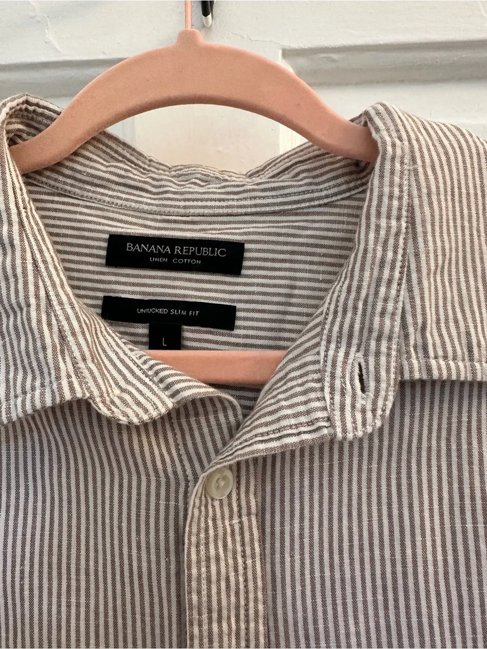 Banana Republic Men’s Gray and White Striped Button-Down Shirt